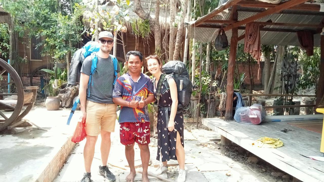 Kakrona Pouk Homestay Siem Reap Bagian luar foto